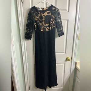DKNY lace and jersey evening gown  size 4